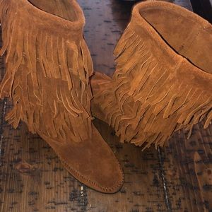 3 layer fringe boots ❤️